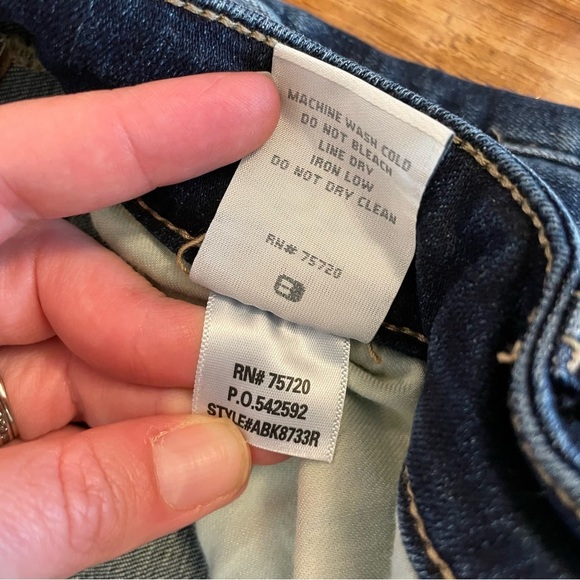 BKE Women’s Blue Payton Mid Rise Boot Cut Jeans Size 28 x 32 - Picture 6 of 15